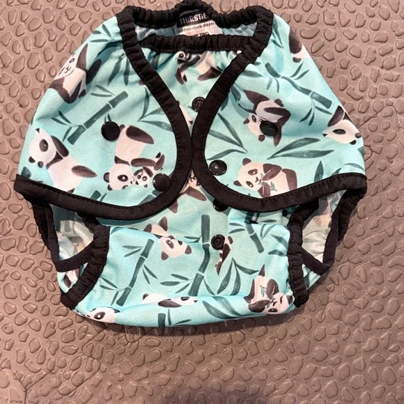 Thirsties Duo Wrap Size Two in Pandamonium