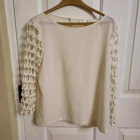 Lumiere Cream colored blouse with lace sleeves and buttoned SIZE MEDIUM