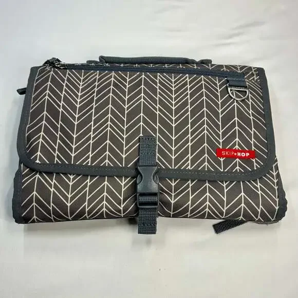 Skip Hop Pronto Signature Portable Changing Station, Grey Herringbone