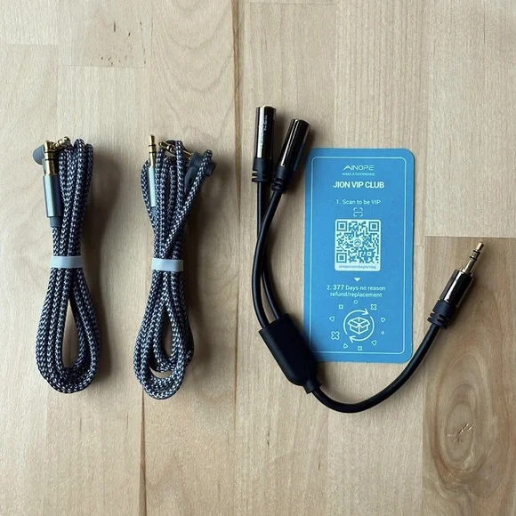 Ainope cables and headphone splitter