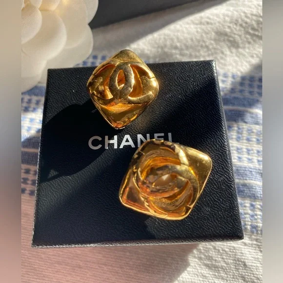 CHANEL earrings