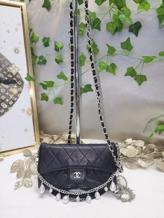 Authentic Chanel Caviar Leather Flap Card Wallet W/ COA
