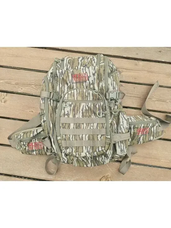 Sports Afield Hunting Day Pack With Mossy Oak Bottomland Camo - Hunting Backpack