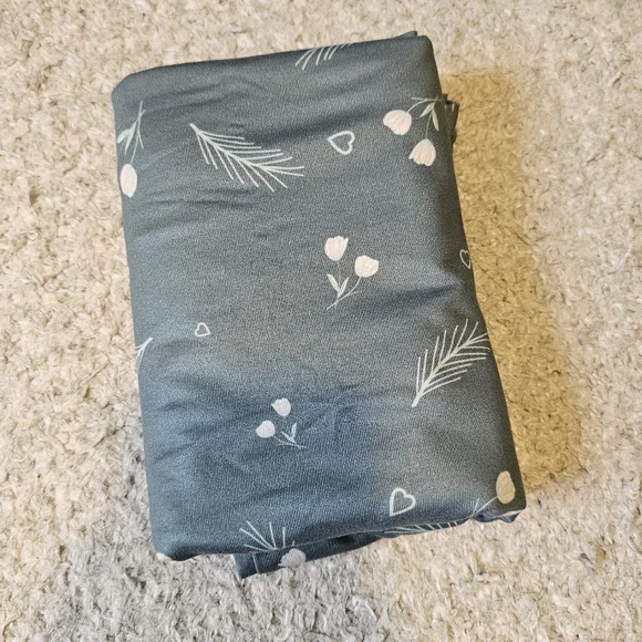 Floral Green Breasfeeding/Car Seat Cover