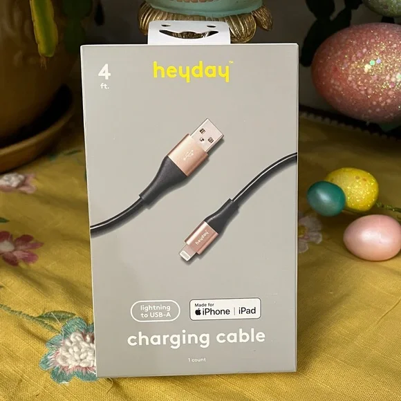 heyday Lightning to USB-A Charging Cable in Rose Gold and Black