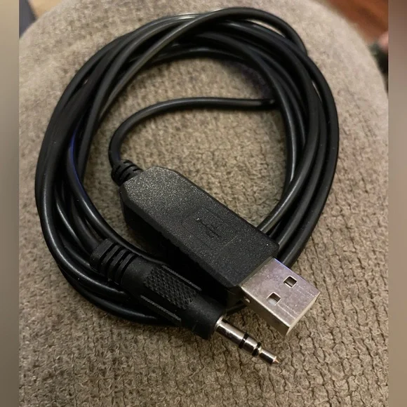 6ft Universal Black USB to 3.5mm programming Cable