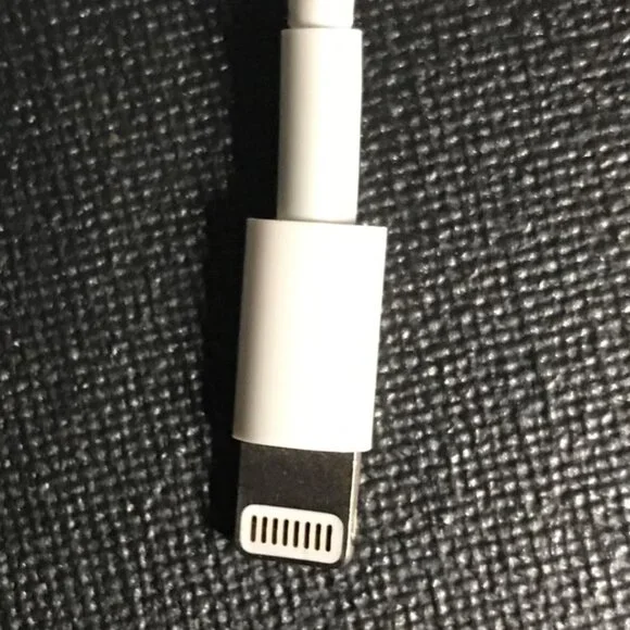 Original Apple - 6.6' USB Type A-to-Lightning Charging Cable - White