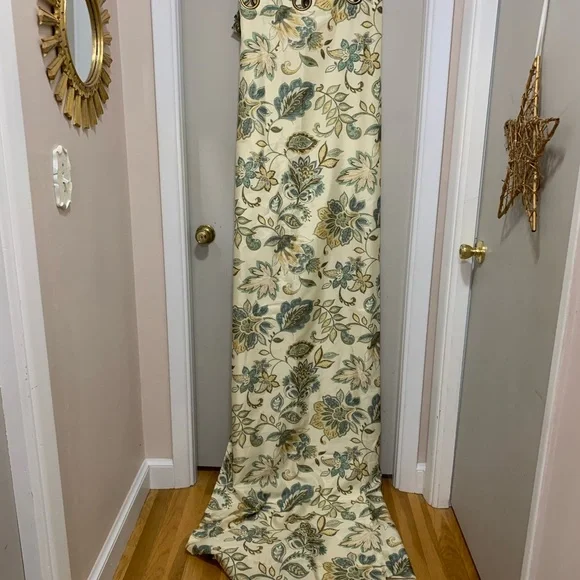 NWOT Pier 1 Tropical Leaf Curtain 4 Panels