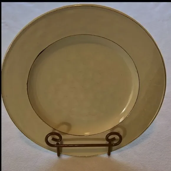 Martillo Pier 1 Imports Martillo Creme Brulee One 11 Inch DINNER Plate Beige