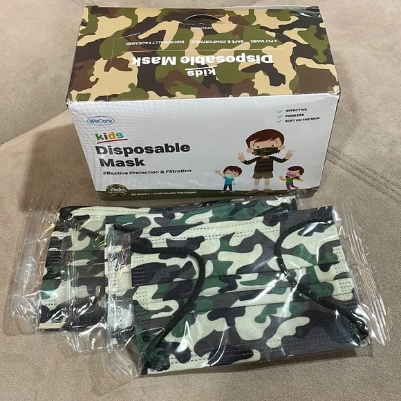 NIB Childs Camouflage Camo Cloth Disposable Face Masks For Kids 42 total