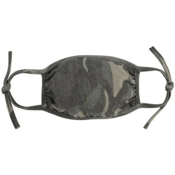 NWOT Childs Adjustable Camouflage Camo Cloth Fabric Mask