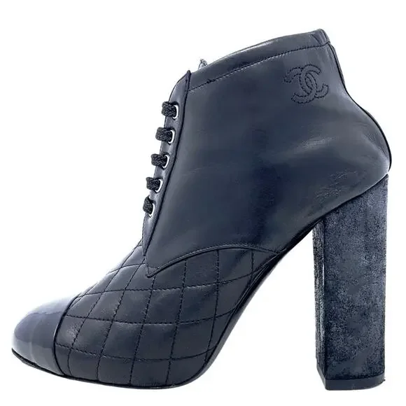 Chanel Heels Black Leather Shoes Ankle Boots CC Logo Quilted Cap Toe EU 37