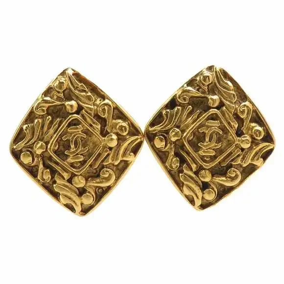 Chanel Vintage Clip-On Earrings #261245C56B
