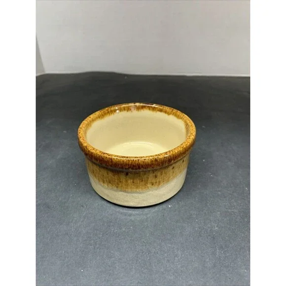 Vintage RRP Co. Roseville, OH Robinson Ransbottom Small Crock Beige with Brown
