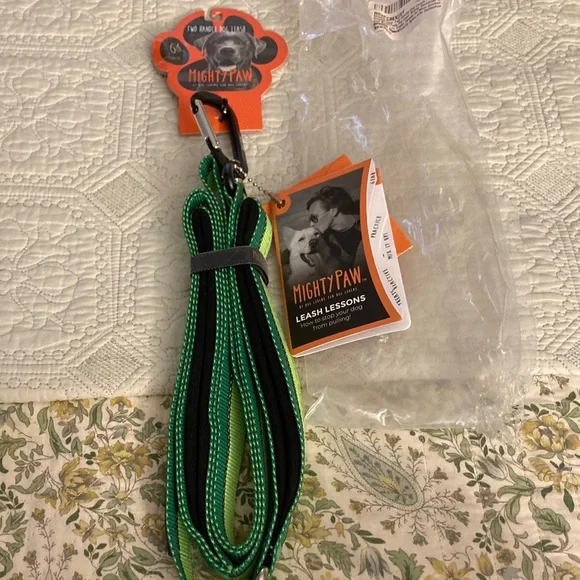 New Mighty Paw Double Handle 6 Ft Leash Carabiner Clip Reflective Stitching