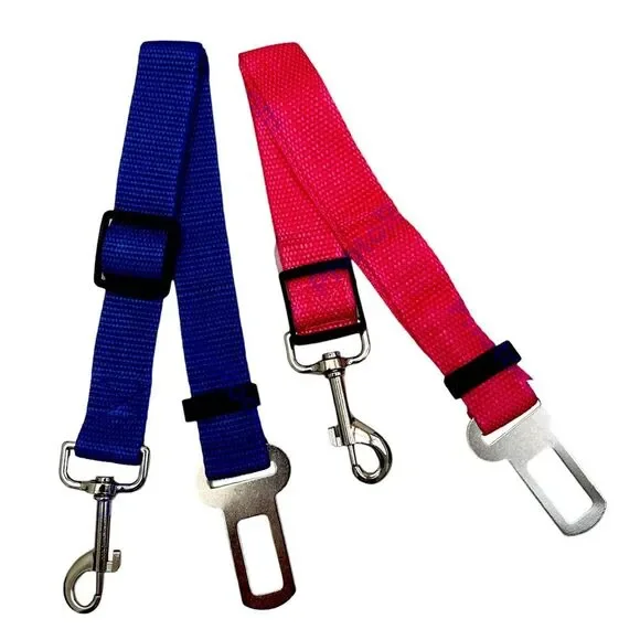 2 pieces of dog or pets car safe belts