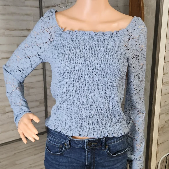 Planet Gold Blue Smocked Lace Long-Sleeve Top – XL NWT