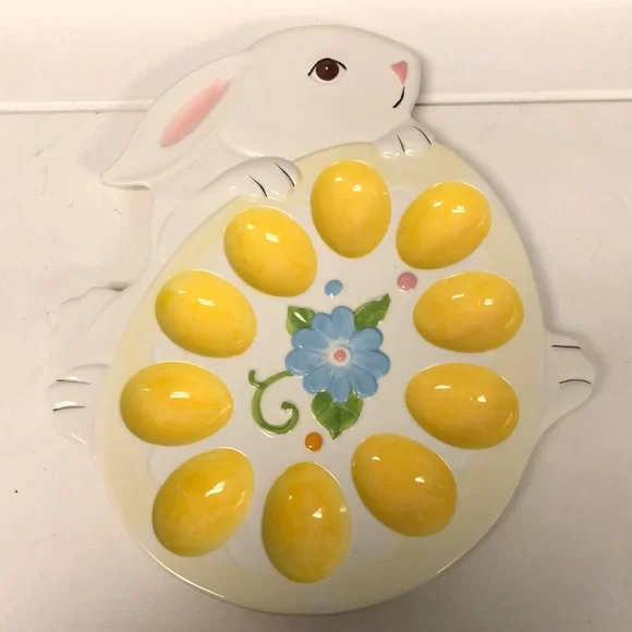 Pier 1 imports Easter 3D bunny‎ egg plate 11” x 9” deviled egg serving