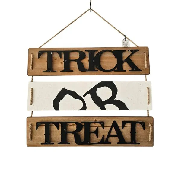 Pier 1 Imports Wood & Metal Halloween Hanging Wall or Door Sign | NWT | Blk Wht