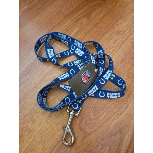 NFL Indianapolis Colts Dog Leash Football Blue NWT Durable Metal Carabiner