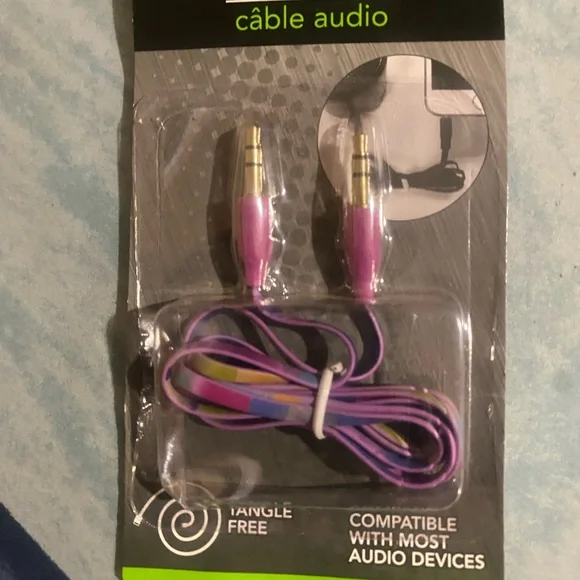 Pink Audio Cable for Cell Phones with 3.5mm Connectors
