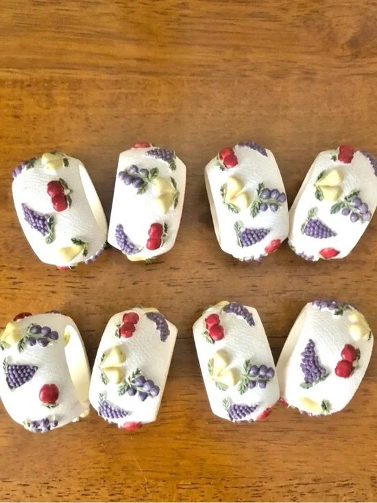 Vintage Pier 1 Fruit Napkin Rings Set of 8 Resin Grapes Pears Cherries