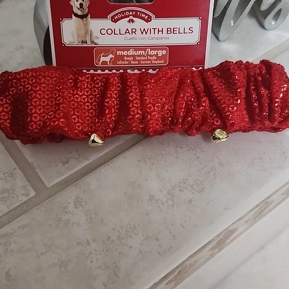 🎄🎅 DOG Red SEQUIN Collar with Bells 🎅🎄