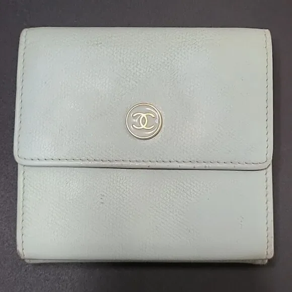 💯 Authentic Chanel Short Wallet 🍀