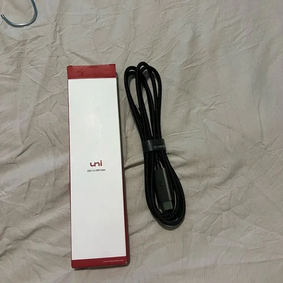 USB C to HDMI Cable