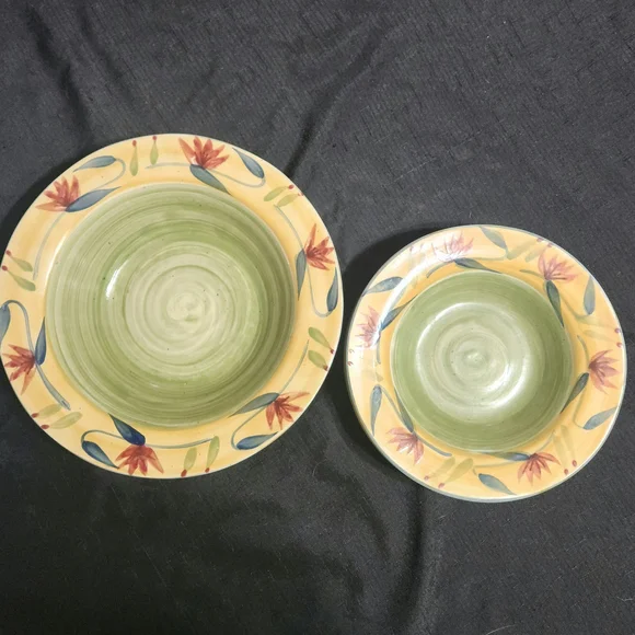 Pier 1 Imports Elizabeth Dishes. Large Salad Bowl 2 Small Salad/soup Bowls