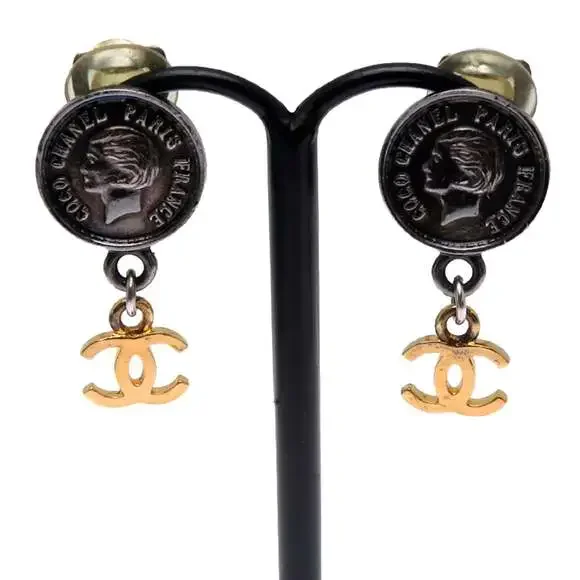 Chanel Cc Logo Clip-On Earrings Metal #266448C83B