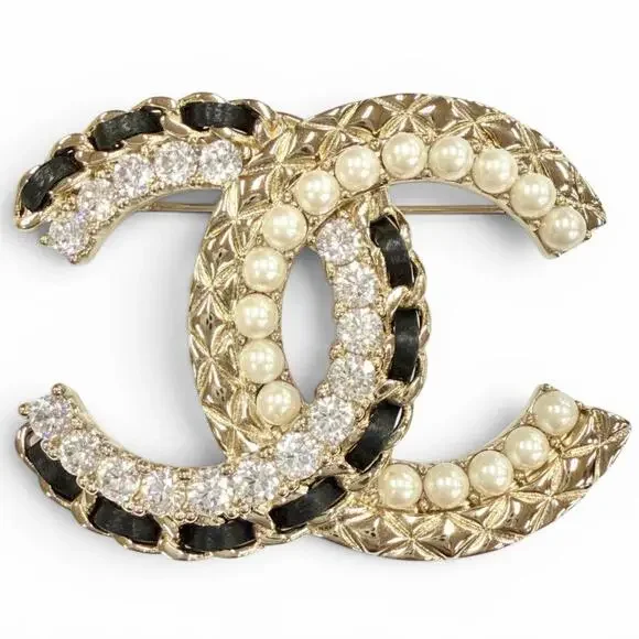 Chanel Cc Logo Brooch Gold-Tone Metal #266421C14B