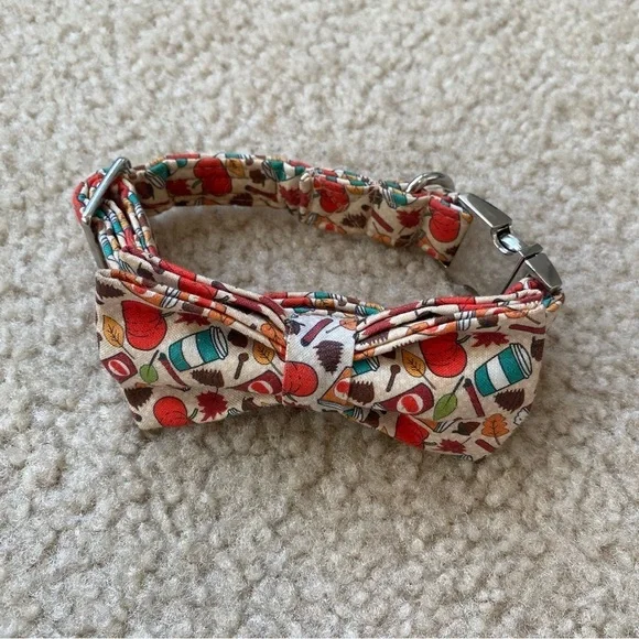 Unique Style Paws Bow Tie Dog Collar Fall Themed NWOT