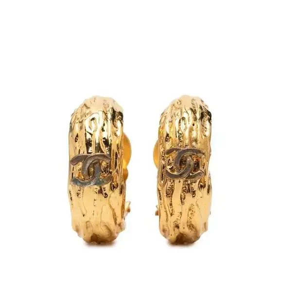 Chanel Cc Logo Clip-On Earrings Metal #250008C56B
