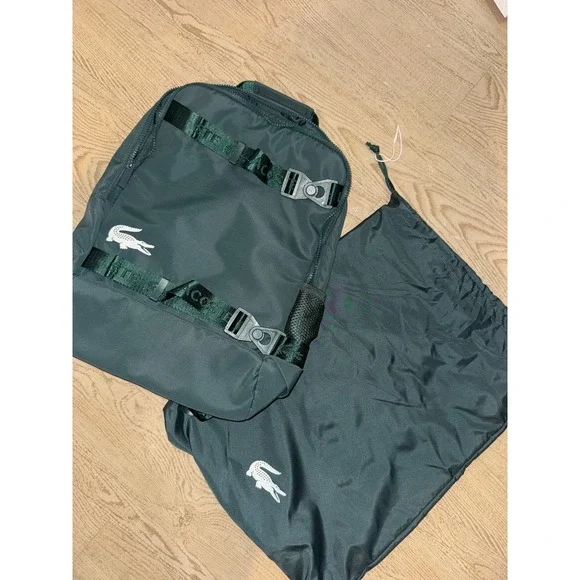 NWT Lacoste Backpack Green Compression Strap‎ School Bag NH4313NZ & dustbag