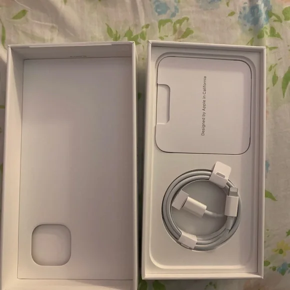 Original new iphone 14 plus box and cable charger unused.