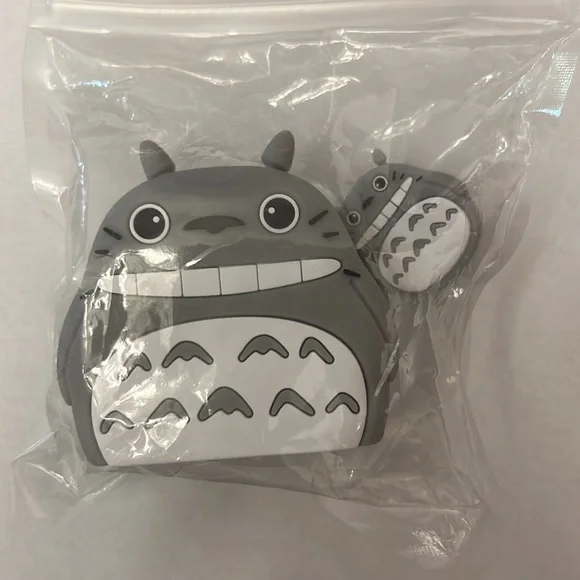CUTE grey cat bite cable protector for iPhone fast charger (18W/20W)