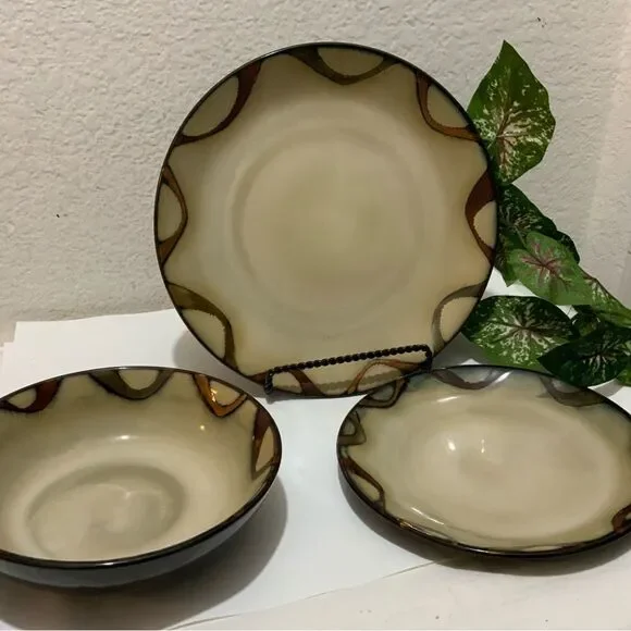 Set Pier 1 Imports (2)11” Stoneware Brown “Wave”  Dinner Plate (2)8” salad plate