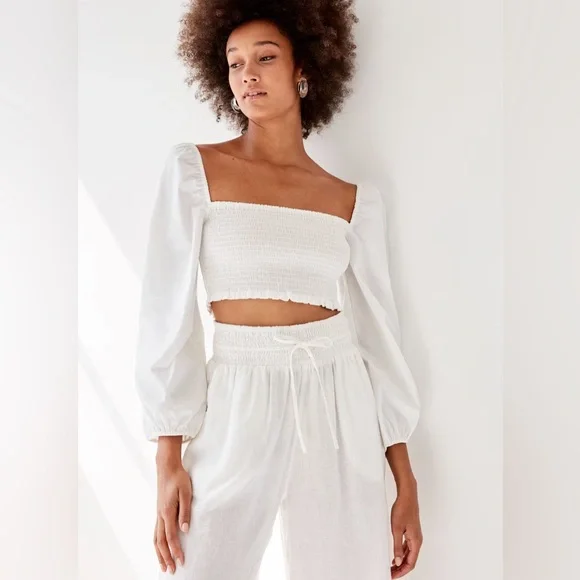 Aritzia Wilfred Smocked cropped off-the-shoulder blouse