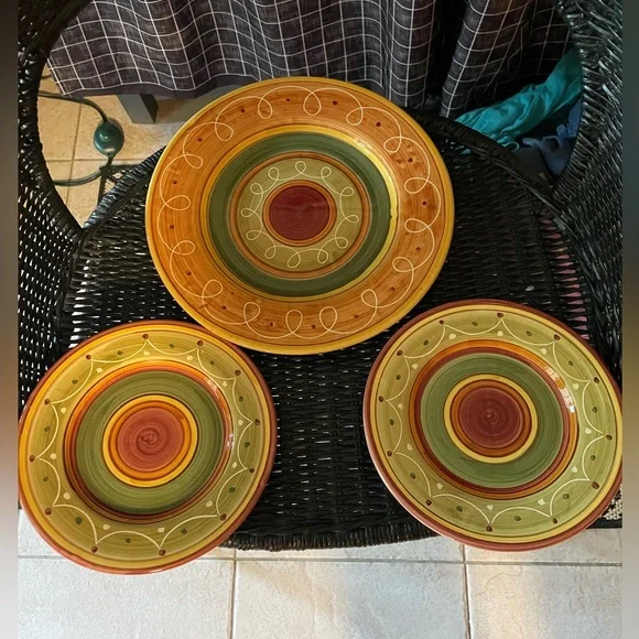 PIER 1 PLATES - SET OF 3