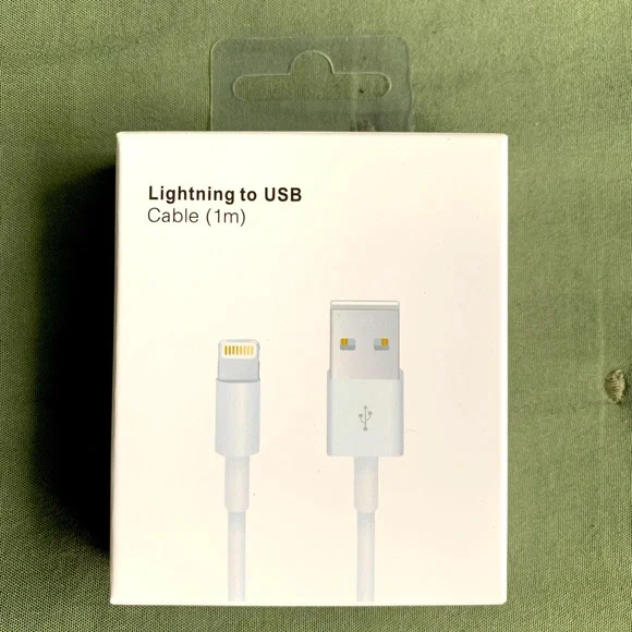 •Lightning to USB•