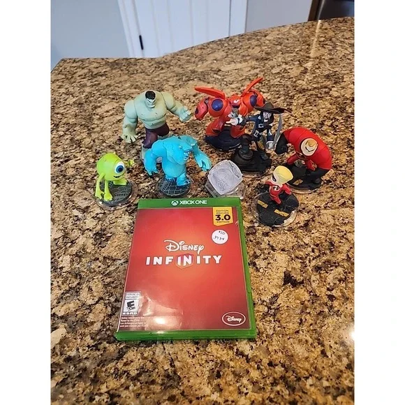 Disney‎ Infinity Lot With Xbox One 3.0 game