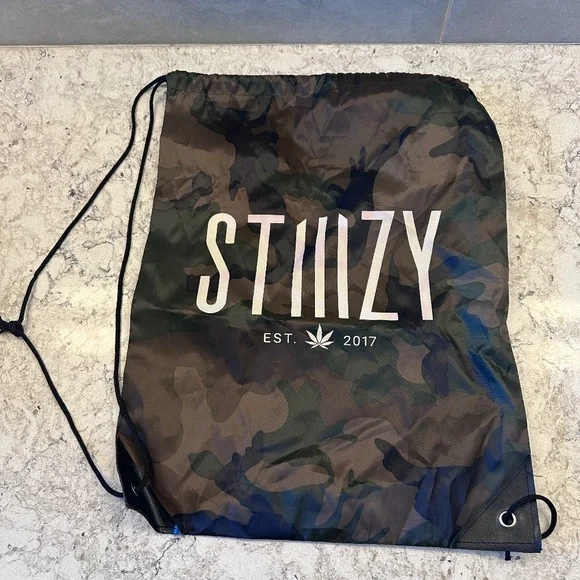 Stillzy‎ drawstring backpack style lightweight & thin
