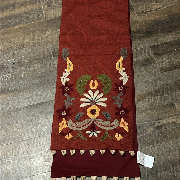 Pier 1 Table Runner 13