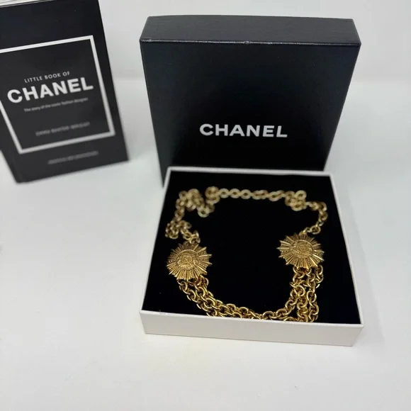 💯Authentic CHANEL Medaillon Belt Chain Necklace Double Sun Medallion