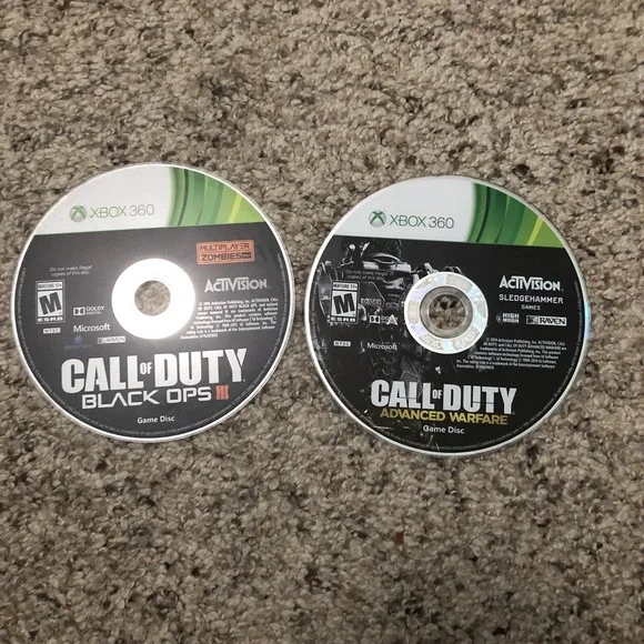 LOT‎ OF 2CALL OF DUTY GAMES XBOX 360 Black iOS 3 Advanced Warfare Disc Only
