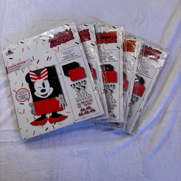 Disney Minnie Mouse Party Set -‎ Red, Black, White