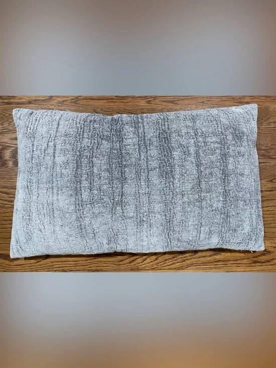 Pottery Barn Washed Velvet Lumbar Pillow Cover Gray 16x26 With Insert