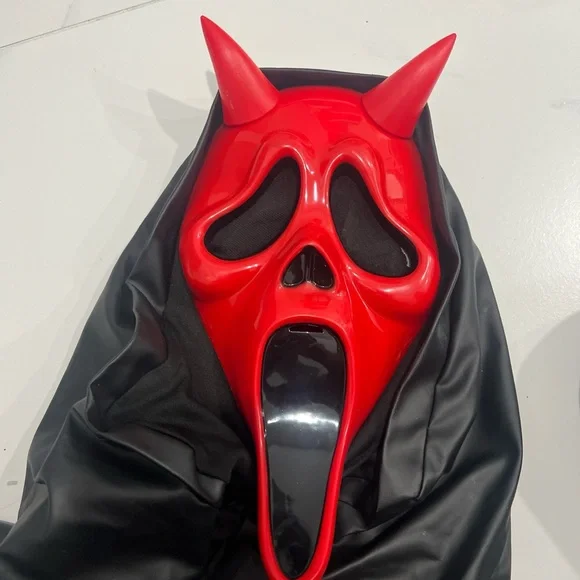 Red Devil Scream Mask Costume for Kids