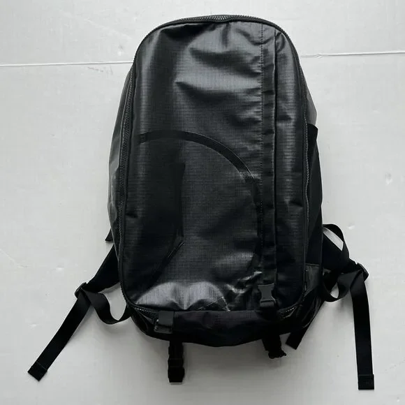 The Golfers Journal Broken Tee Society 31L Backpack Travel Bag Member Pack Black